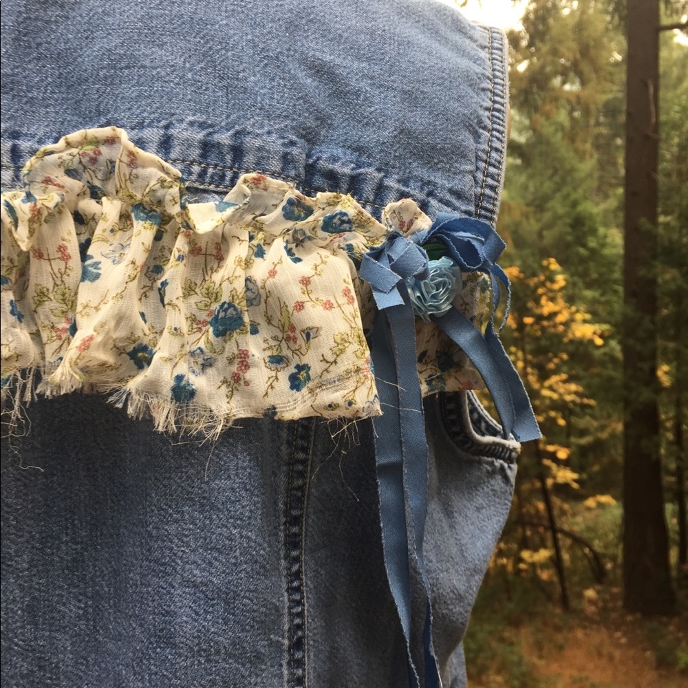 Kreativekristen upcycled Boho style denim waistcoat vintage denim vest - Picture 5 of 16